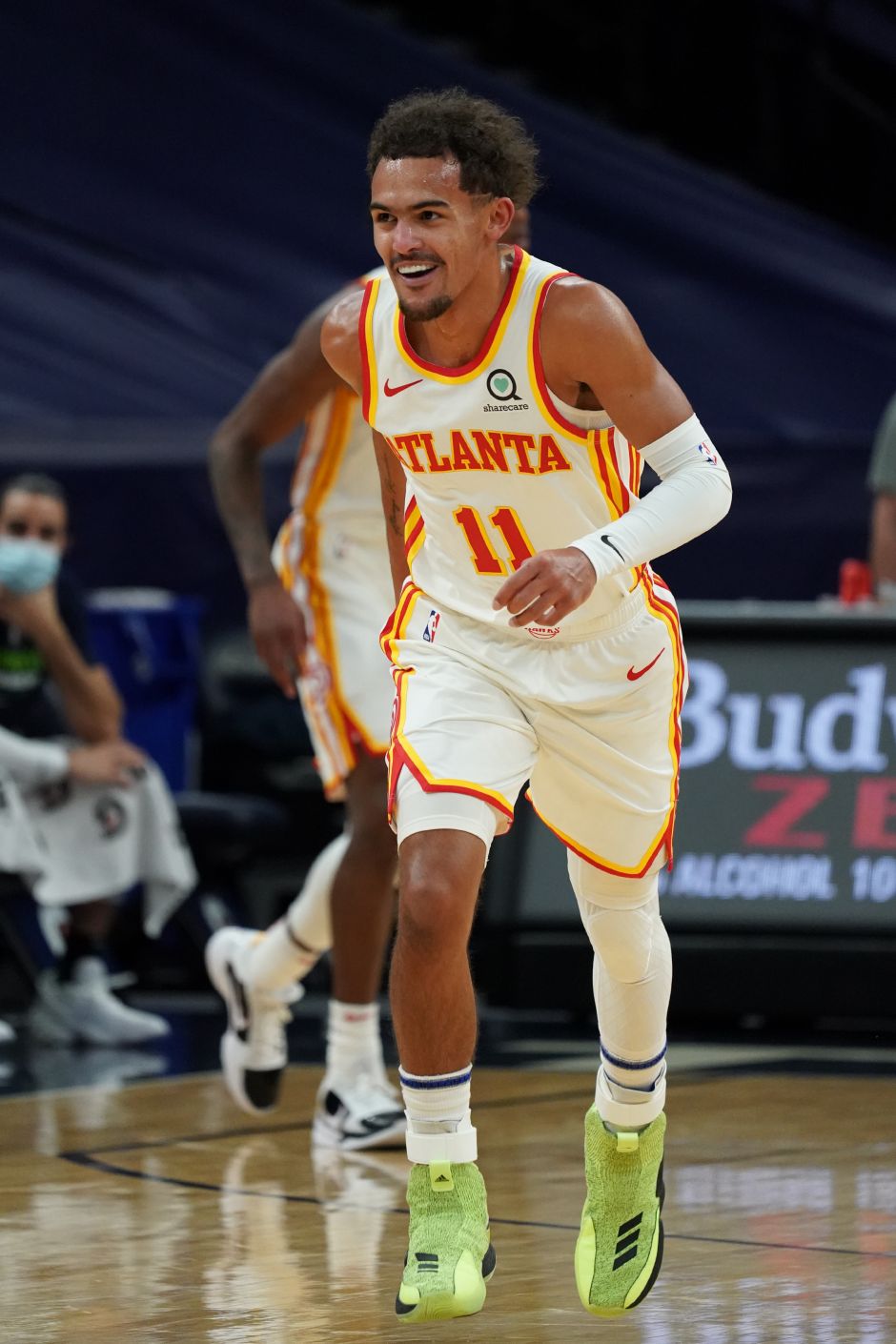 通过护球与 通过护球与